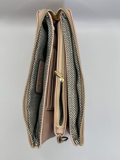 Riley Vegan Crossbody in Pink